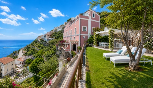 Villa Dani - Sea-facing villa with two pools 0 Villas in Italy