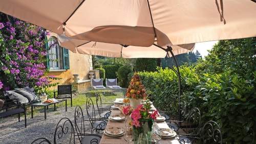 Villa Cadenza - Private villa with lake views 4 Villas in Italy