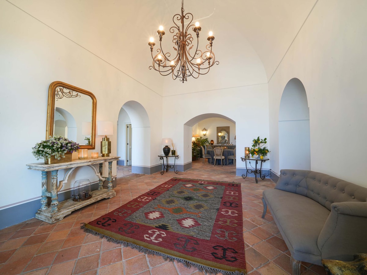 Villa Riggiola, Historic Villa with Sea Views 17 Villas in Italy