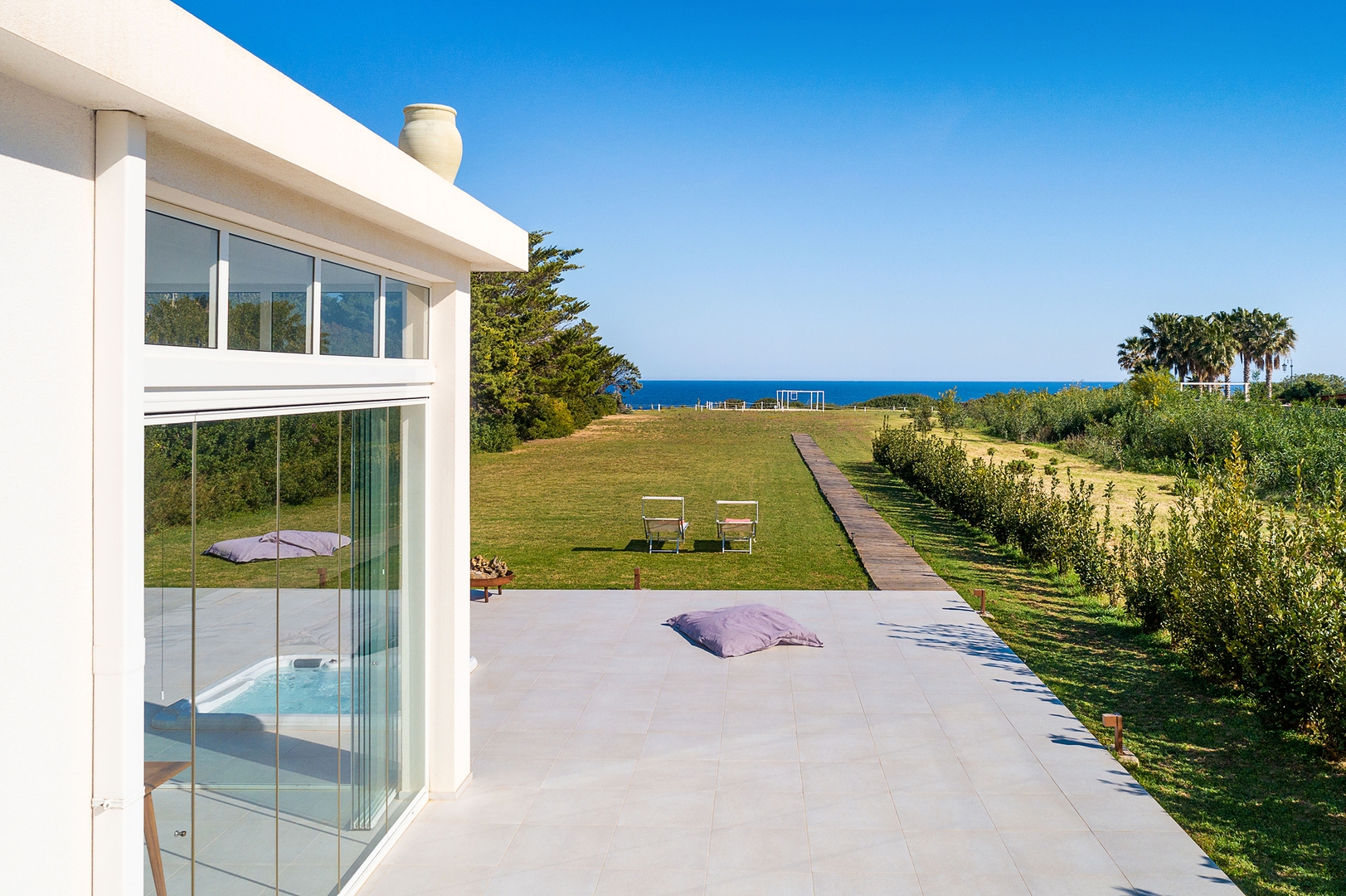 Villa Caruso – sea front villa 0 Villas in Italy