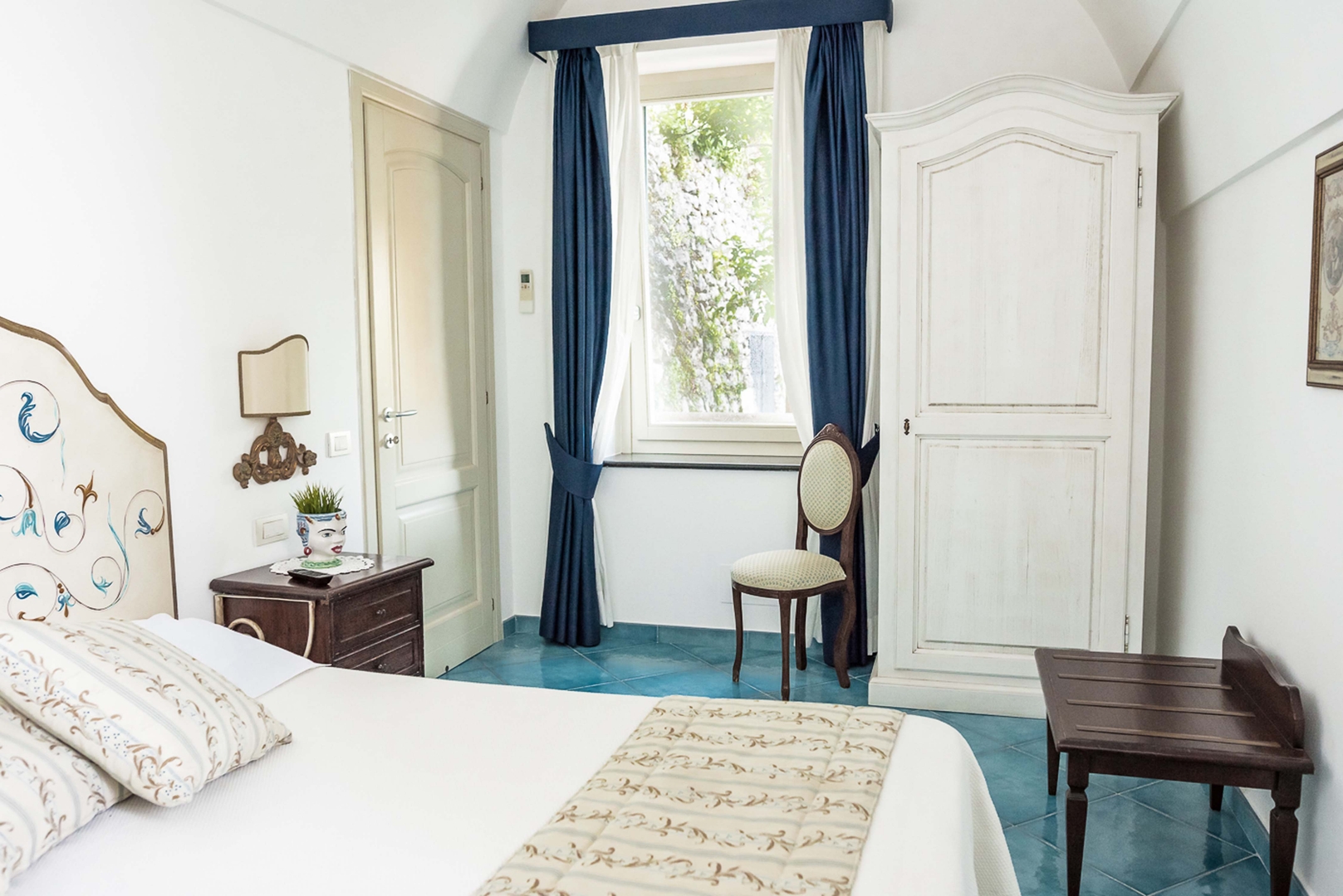 Villa Cosma - Panoramic Elegance in Ravello 42 Villas in Italy