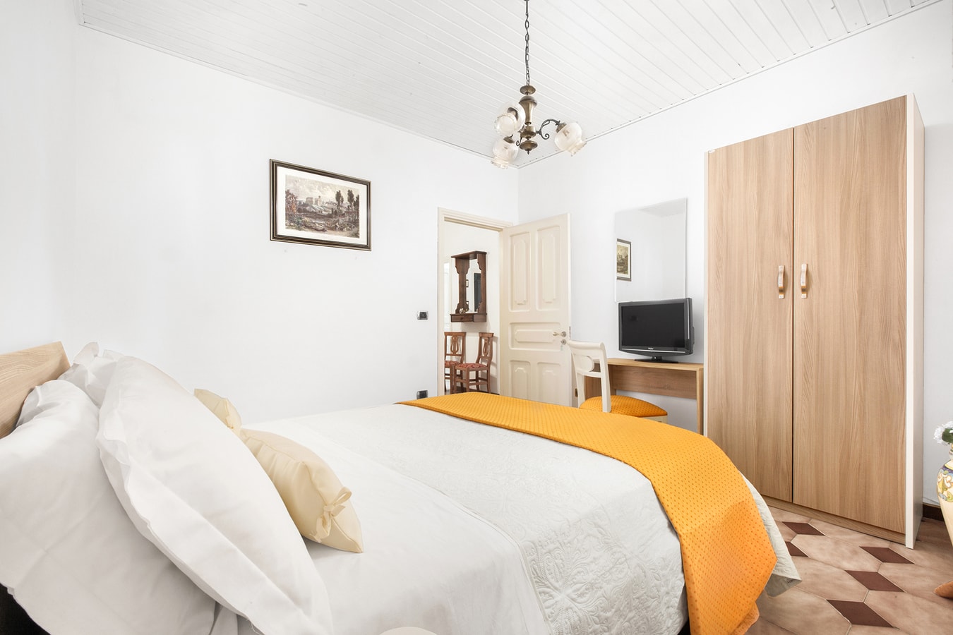 Villa Bionda, with sea views and private pool 26 Villas in Italy