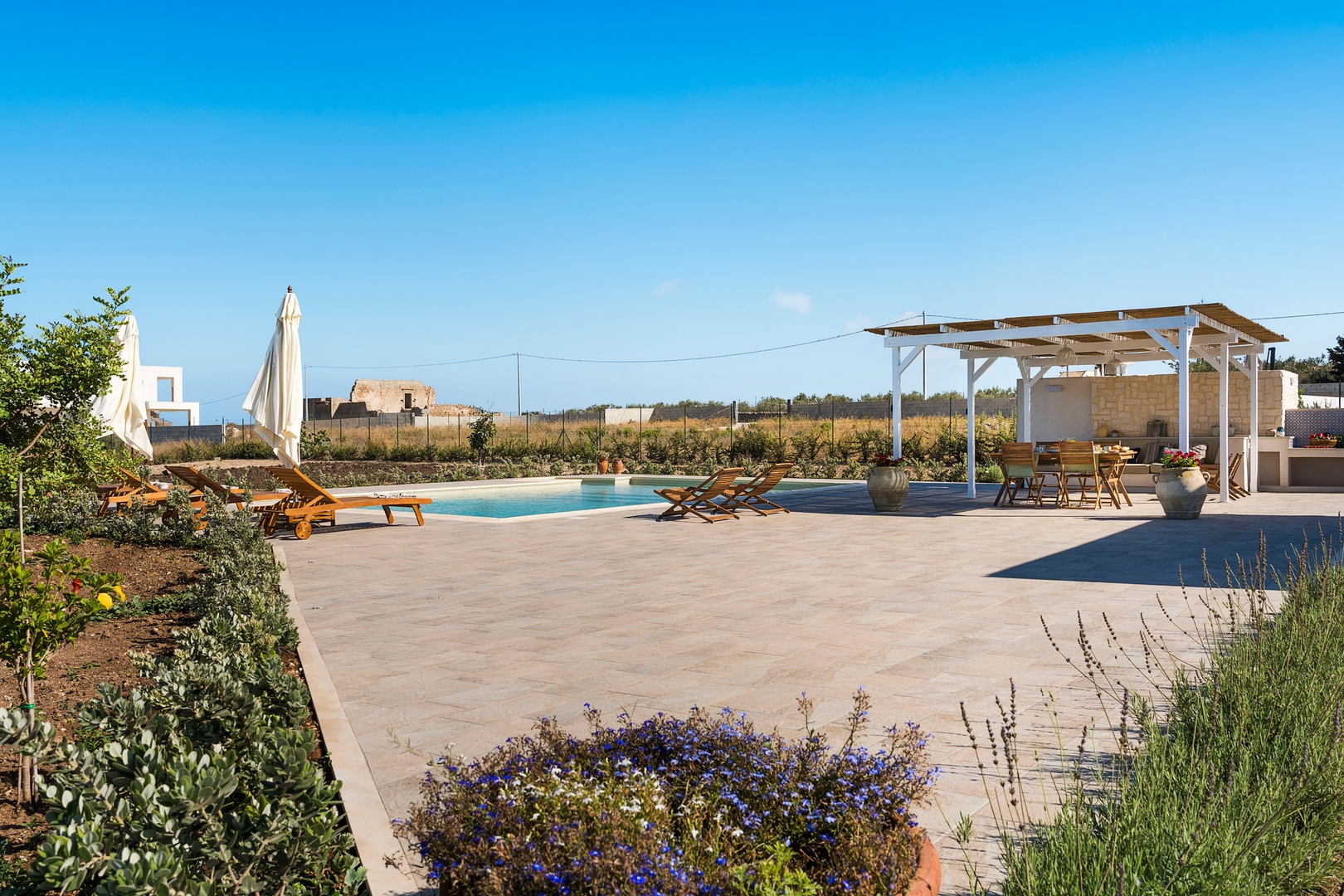 Villa Pachino - modern villa with pool 14 Villas in Italy