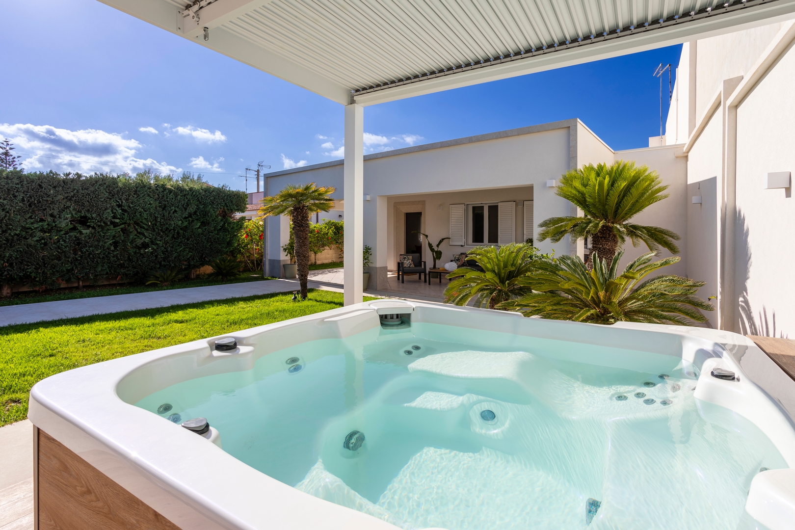 Private beachfront villa in Sicily 1 Villas in Italy