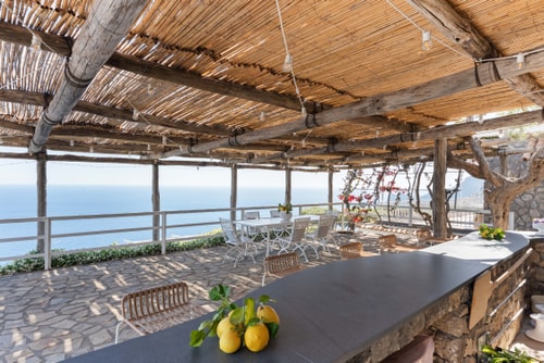 Villa Silenzio, Secluded Retreat with Sea Views 34 Villas in Italy