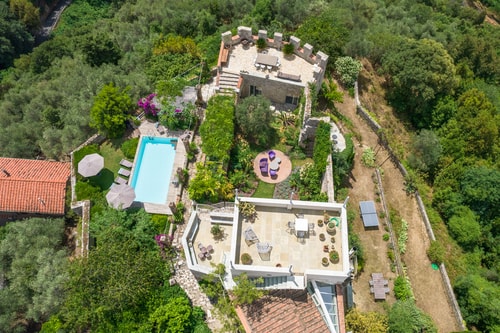 Villa Camaiore - Luxury restored castle with private pool 45 Villas in Italy