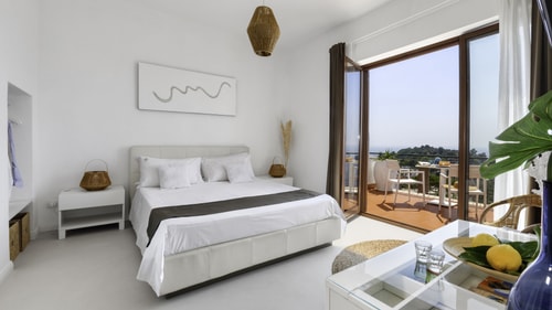 Villa Carmela, with private pool and tennis court 17 Villas in Italy