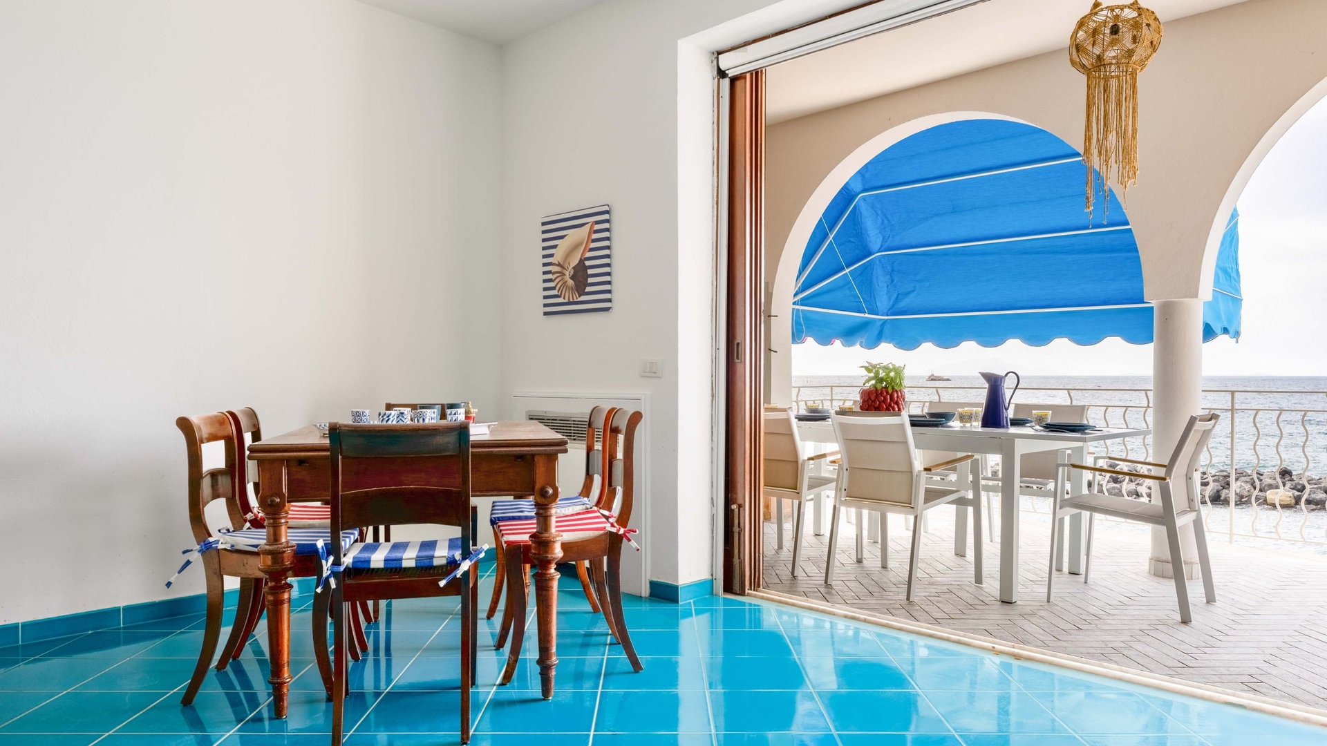 Casa Di Marcia, seafront with dipping pool 12 Villas in Italy