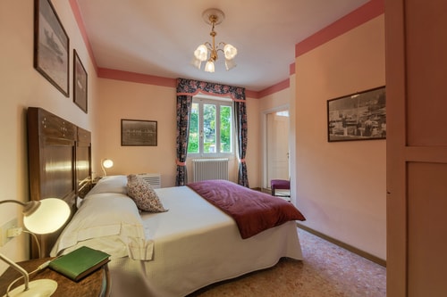 Villa Dia, Lakeside Luxury Retreat 36 Villas in Italy