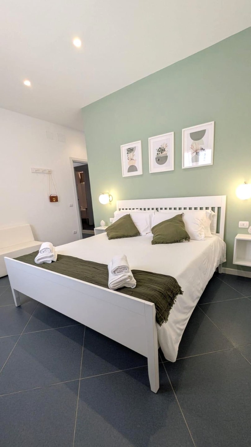 Villa Oasi, in the heart of Southeast Sicily 22 Villas in Italy