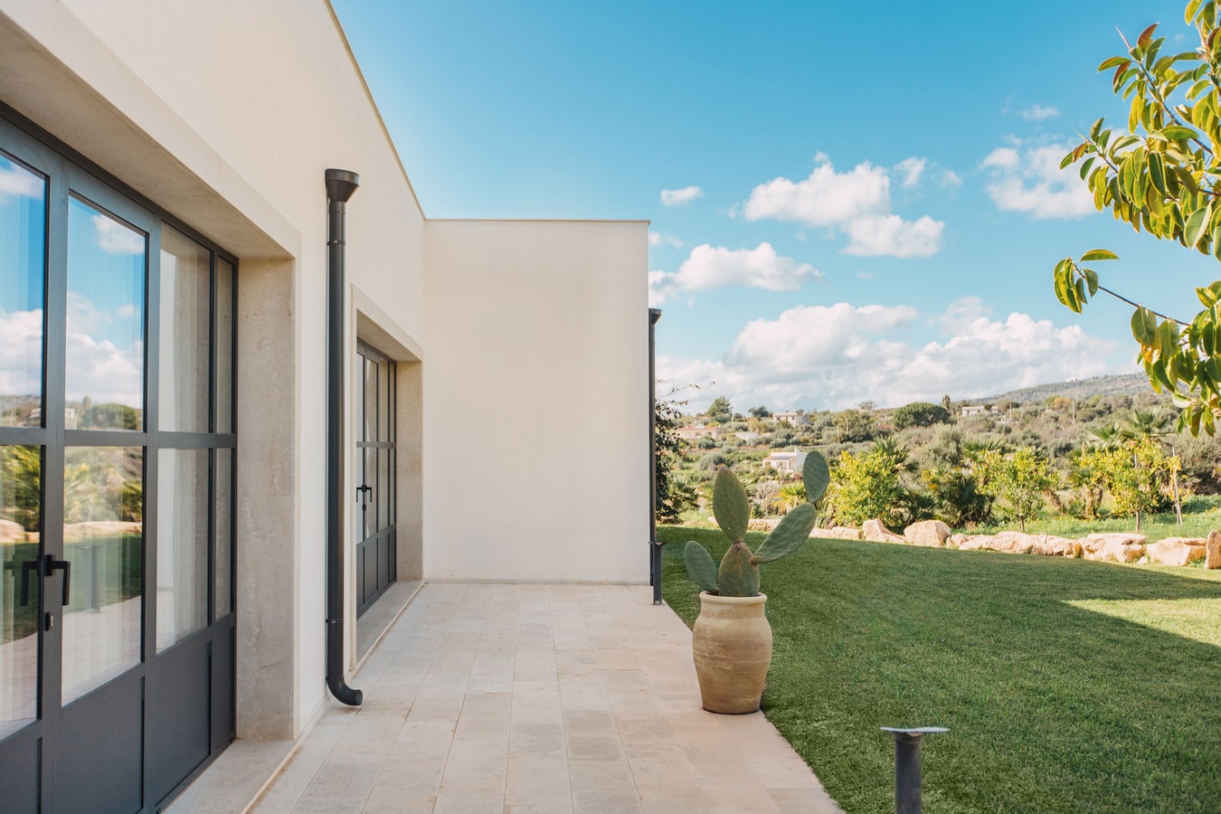Villa Maris, Noto Villa with Pool & Country Views 62 Villas in Italy