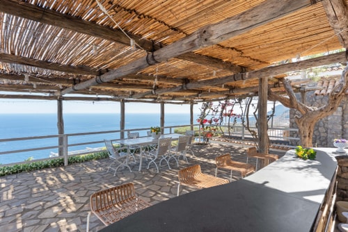 Villa Silenzio, Secluded Retreat with Sea Views 36 Villas in Italy