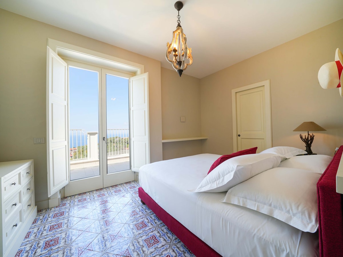 Villa Riggiola, Historic Villa with Sea Views 28 Villas in Italy