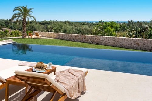 Villa Avola, Modern Villa with Private Pool 43 Villas in Italy