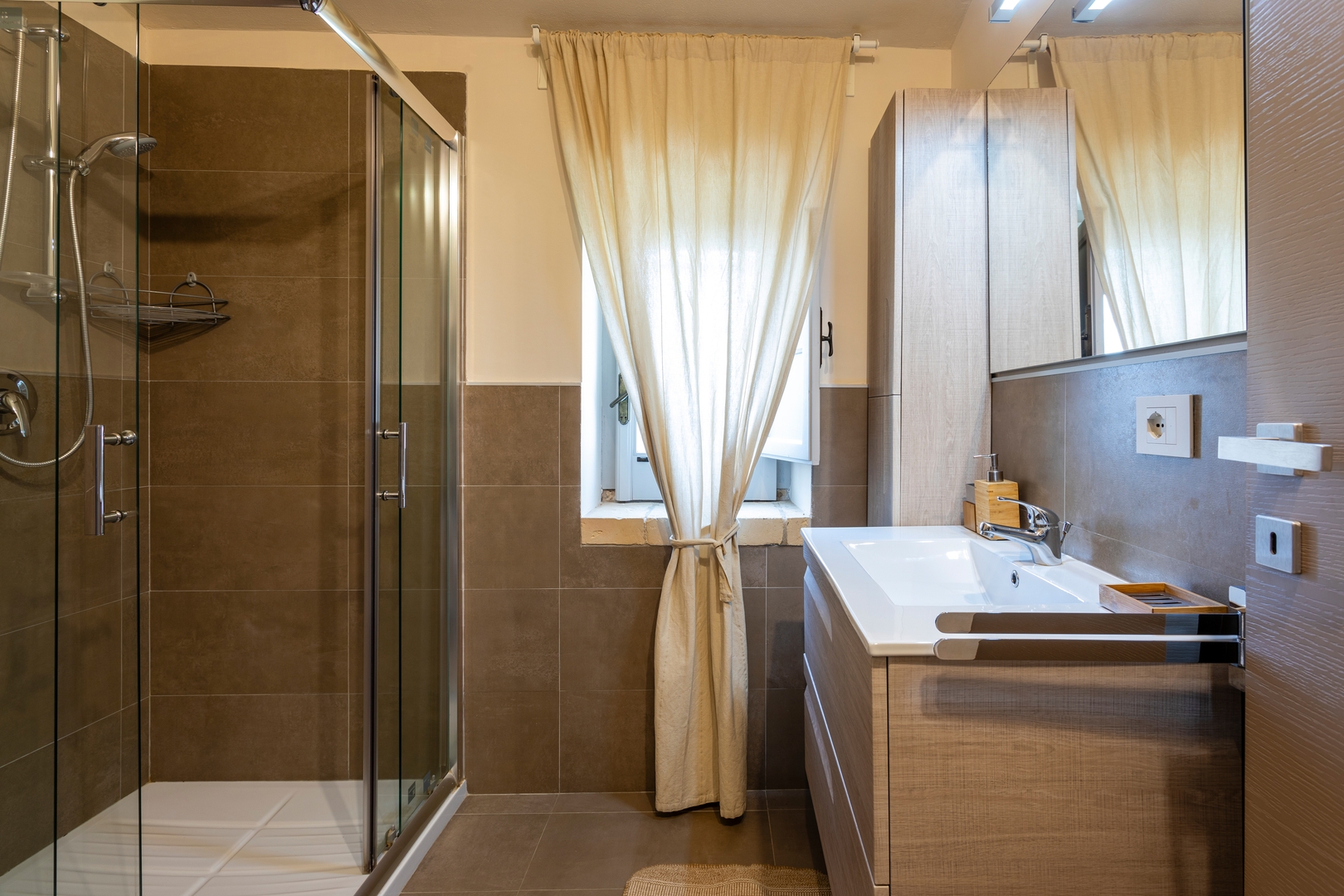 Private villa with swimming pool in Sicily 24 Villas in Italy