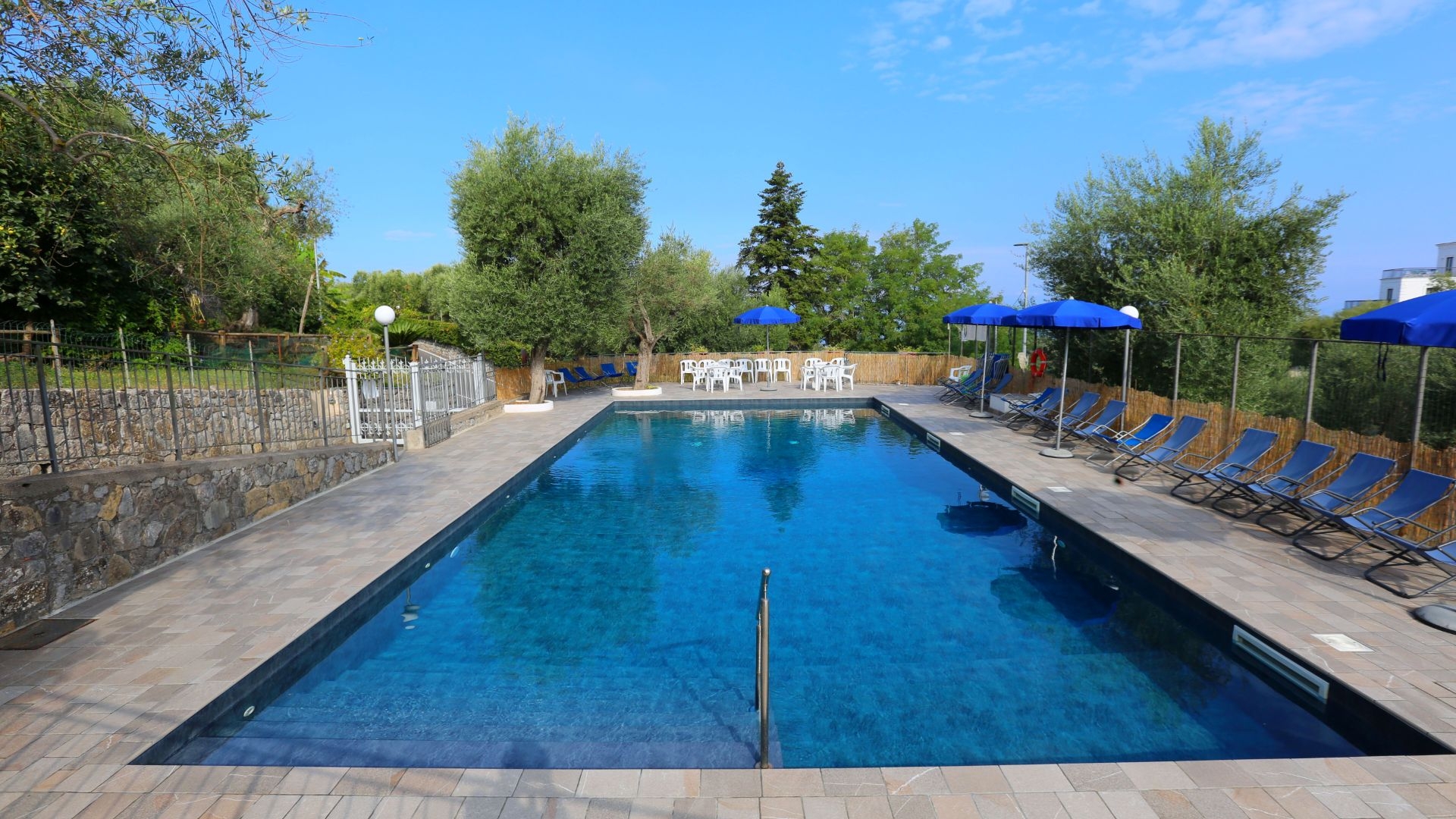 Villa Priora with shared pool 49 Villas in Italy