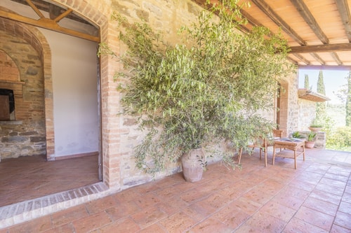 Villa Amiata - Tuscan Farmhouse with private pool 44 Villas in Italy