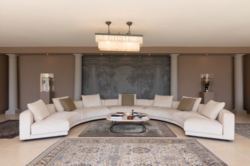 Villa Classica, Historic villa with lake views 18 Villas in Italy