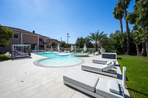 Villa Siracusa, in town centre 50 Villas in Italy