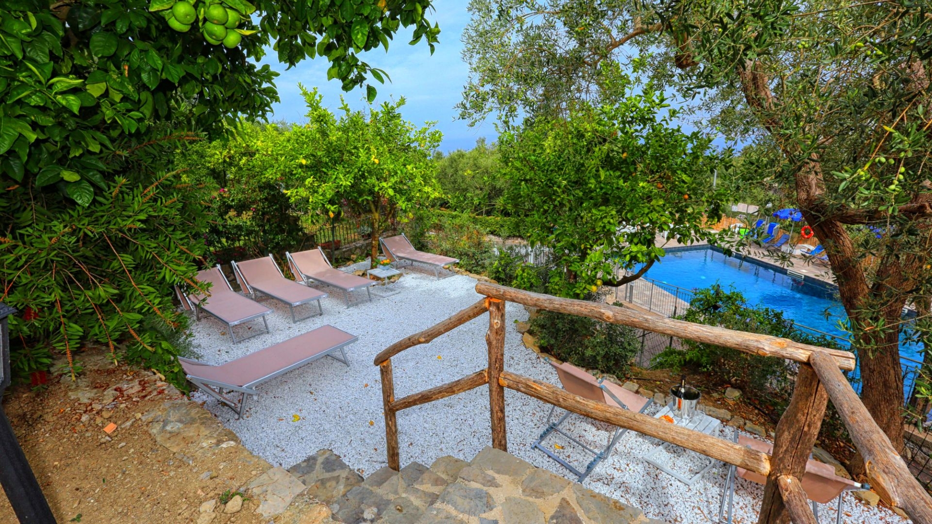 Villa Priora with shared pool 5 Villas in Italy