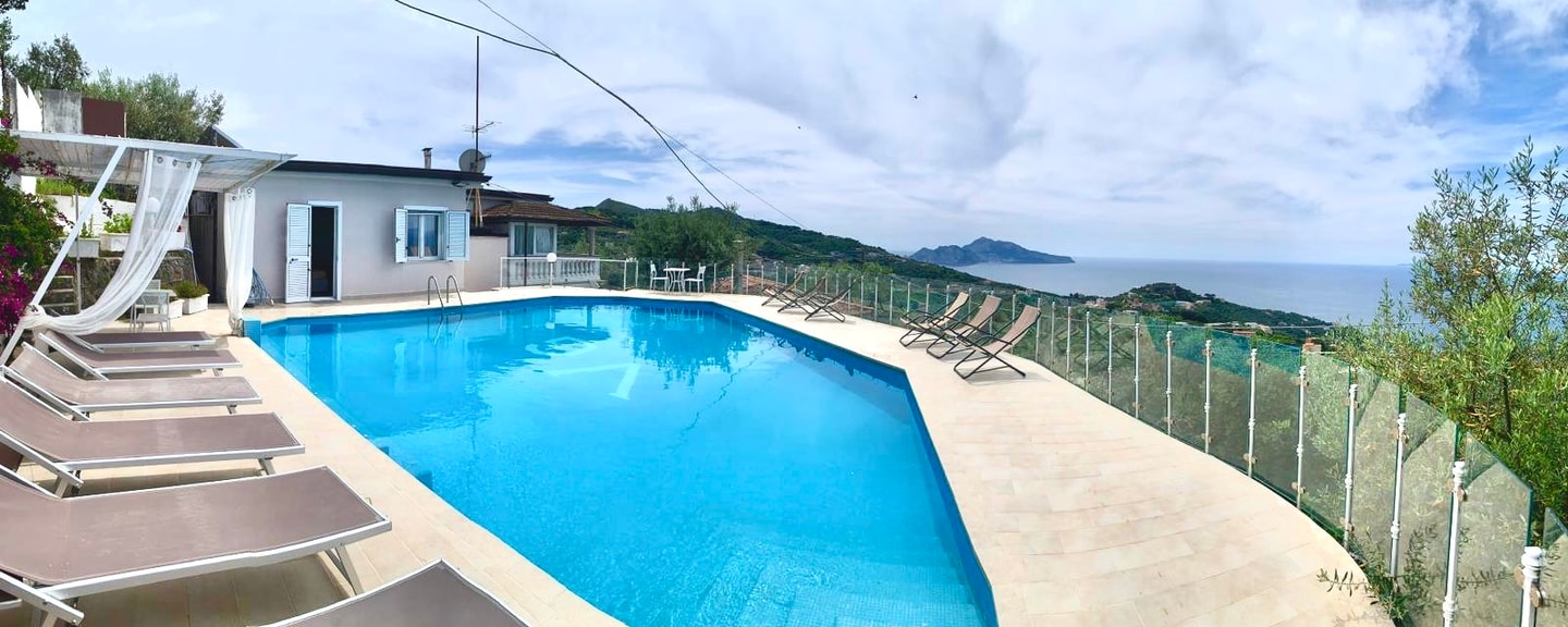 Villa Bionda, with sea views and private pool 30 Villas in Italy