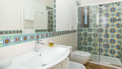 Villa Donatella, Ideal For Large Groups 36 Villas in Italy