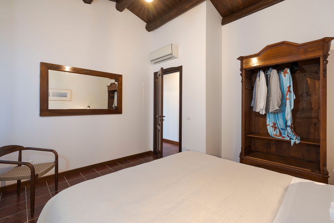 Tenuta Del Sole, elegant Sicilian estate 42 Italian Breaks