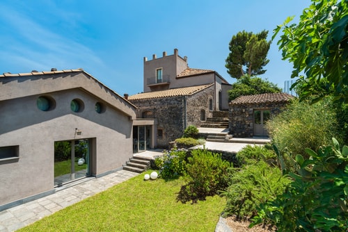 Villa Etnea - Private villa with pool and jacuzzi 50 Villas in Italy