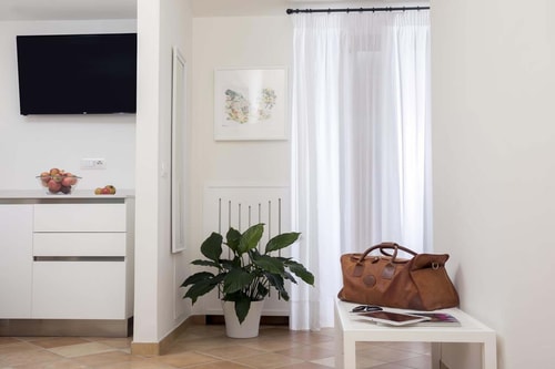 Villa Donatella, Ideal For Large Groups 25 Villas in Italy
