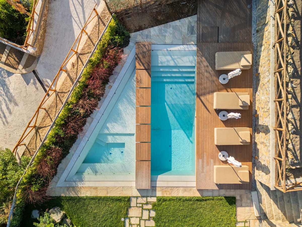 Villa Poggio Di Luce - Luxury with Heated Pool 43 Villas in Italy