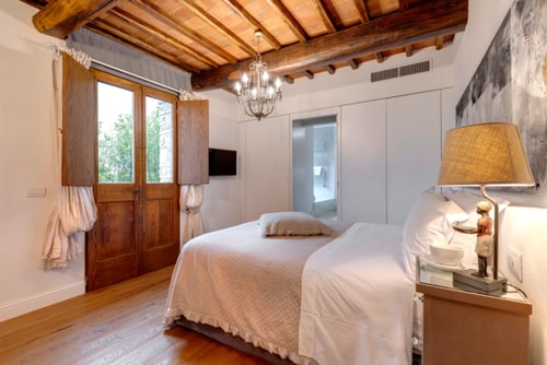 Alonza Estate - Large Countryside Estate 17 Villas in Italy