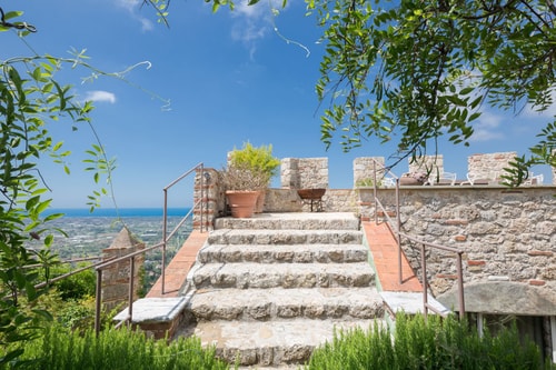 Villa Camaiore - Luxury restored castle with private pool 47 Villas in Italy