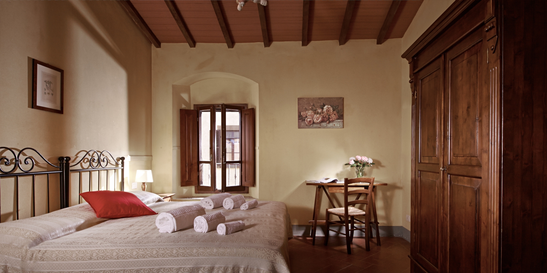 Castagneto Estate - Large Tuscan Borgo 28 Villas in Italy
