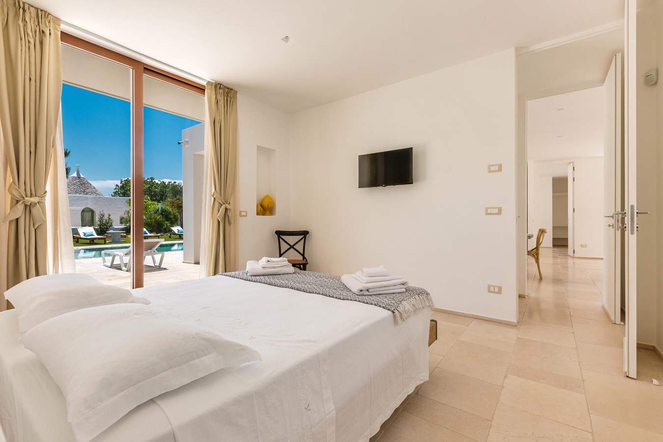 Villa Carovigno - Modern luxurious villa with private pool 13 The Prestige Villa Collection