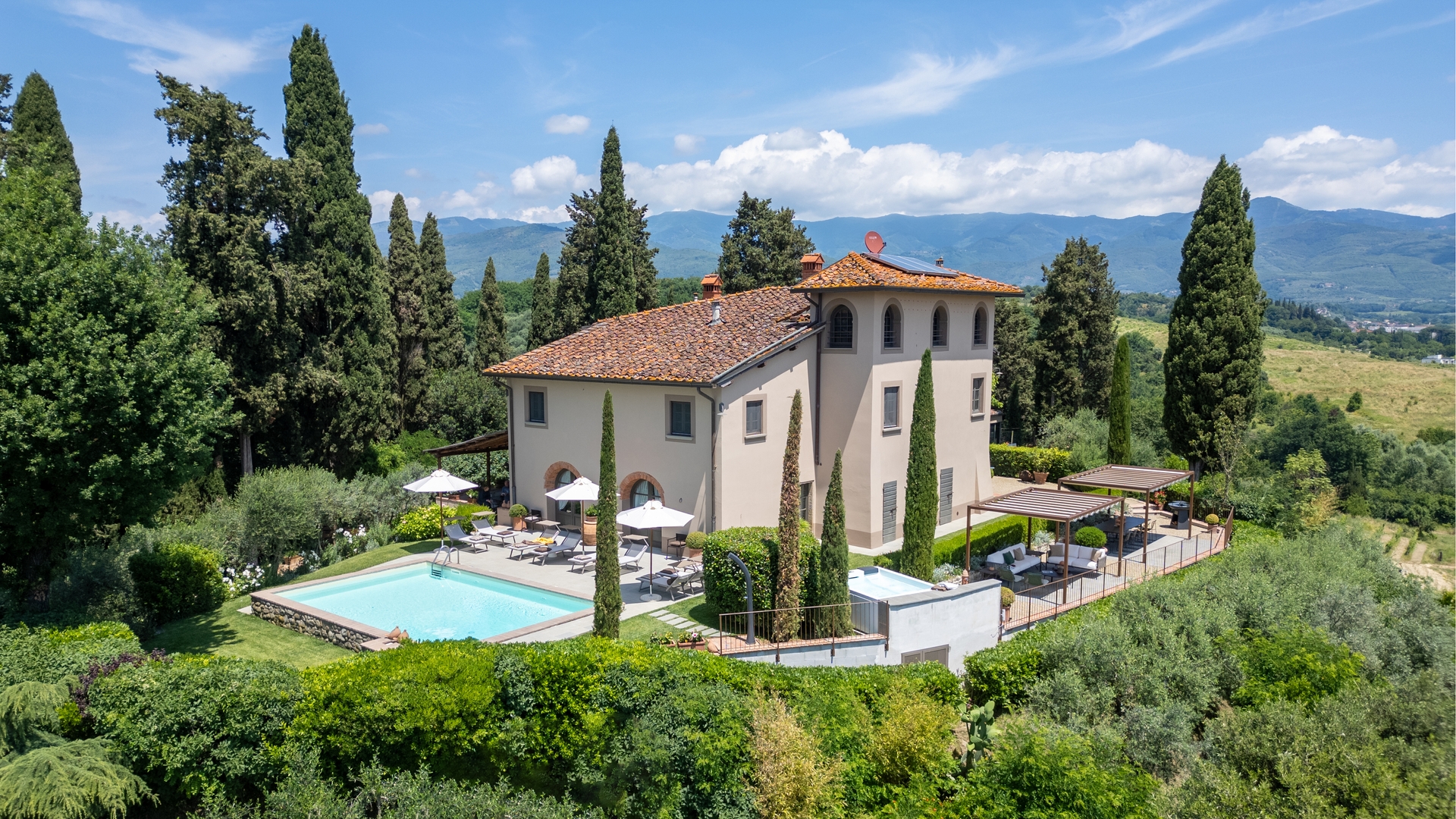 Villa Guardia - Terranuova Bracciolini 33 Villas in Italy