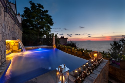 Villa Luce Di Mare, endless sea views 35 Villas in Italy