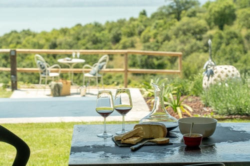 Villa Il Lago, Retreat with Heated Infinity Pool 56 Villas in Italy