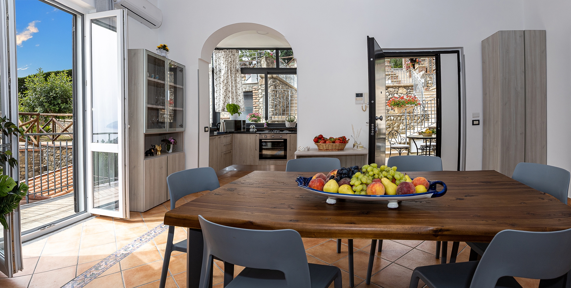 Villa Marcella with private pool and sea views 15 Villas in Italy
