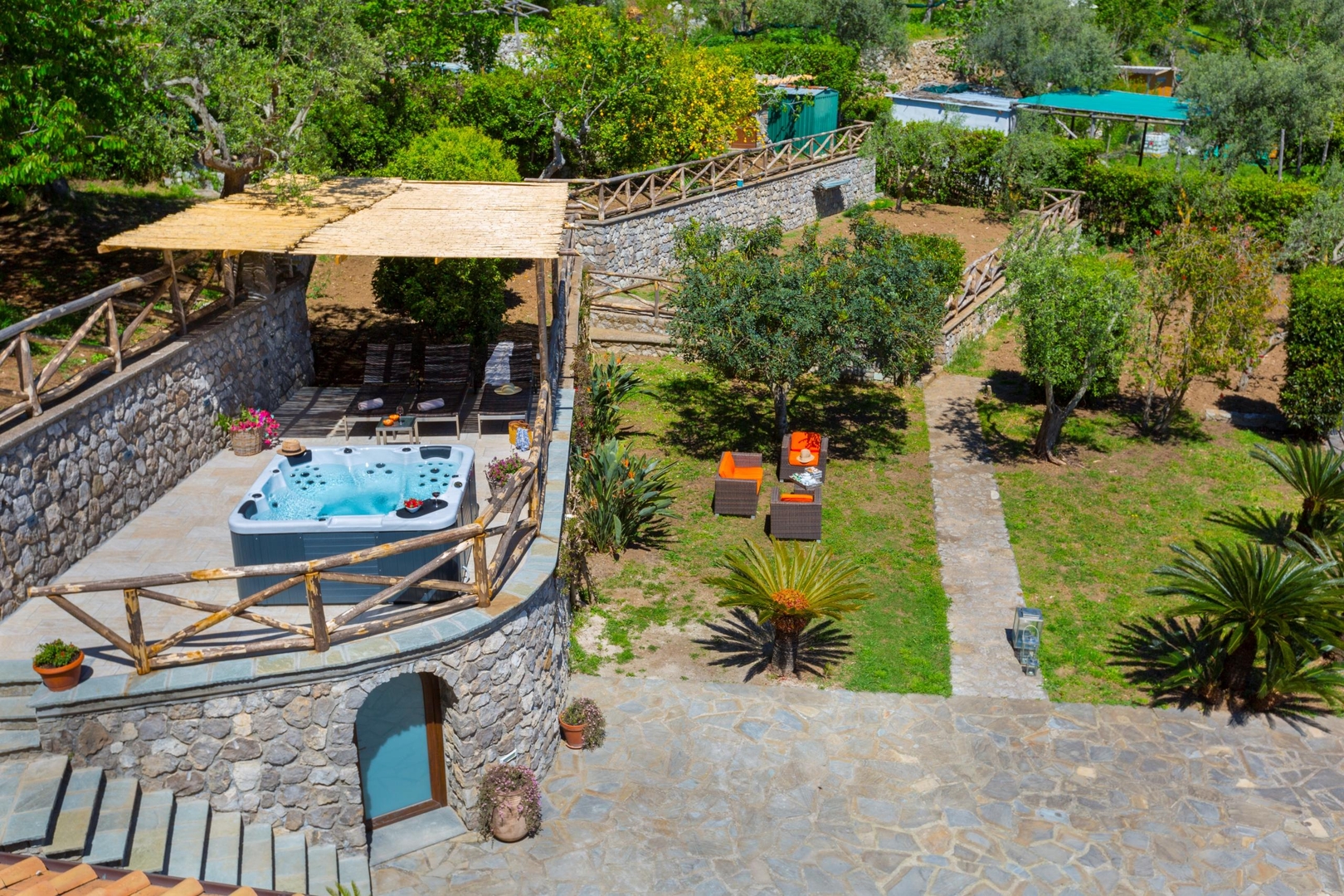 Casa dei Limoni - peaceful retreat with sea views 3 Villas in Italy