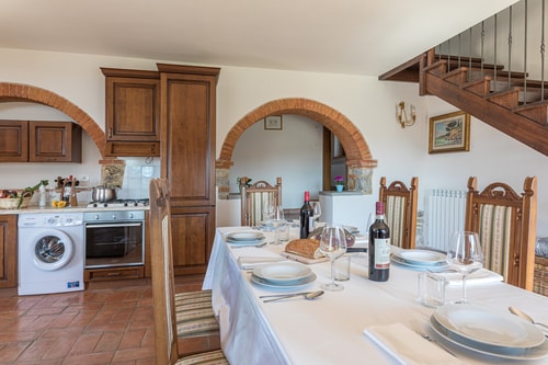 Villa Priscilla, with private pool 6 Villas in Italy
