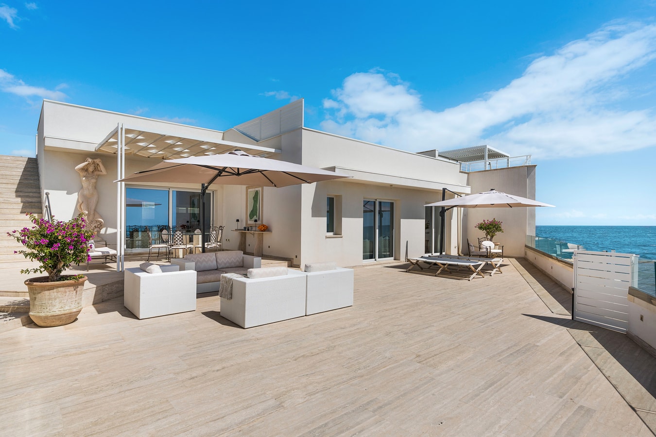 Villa Festa - Private seafront villa in Sicily 32 Villas in Italy