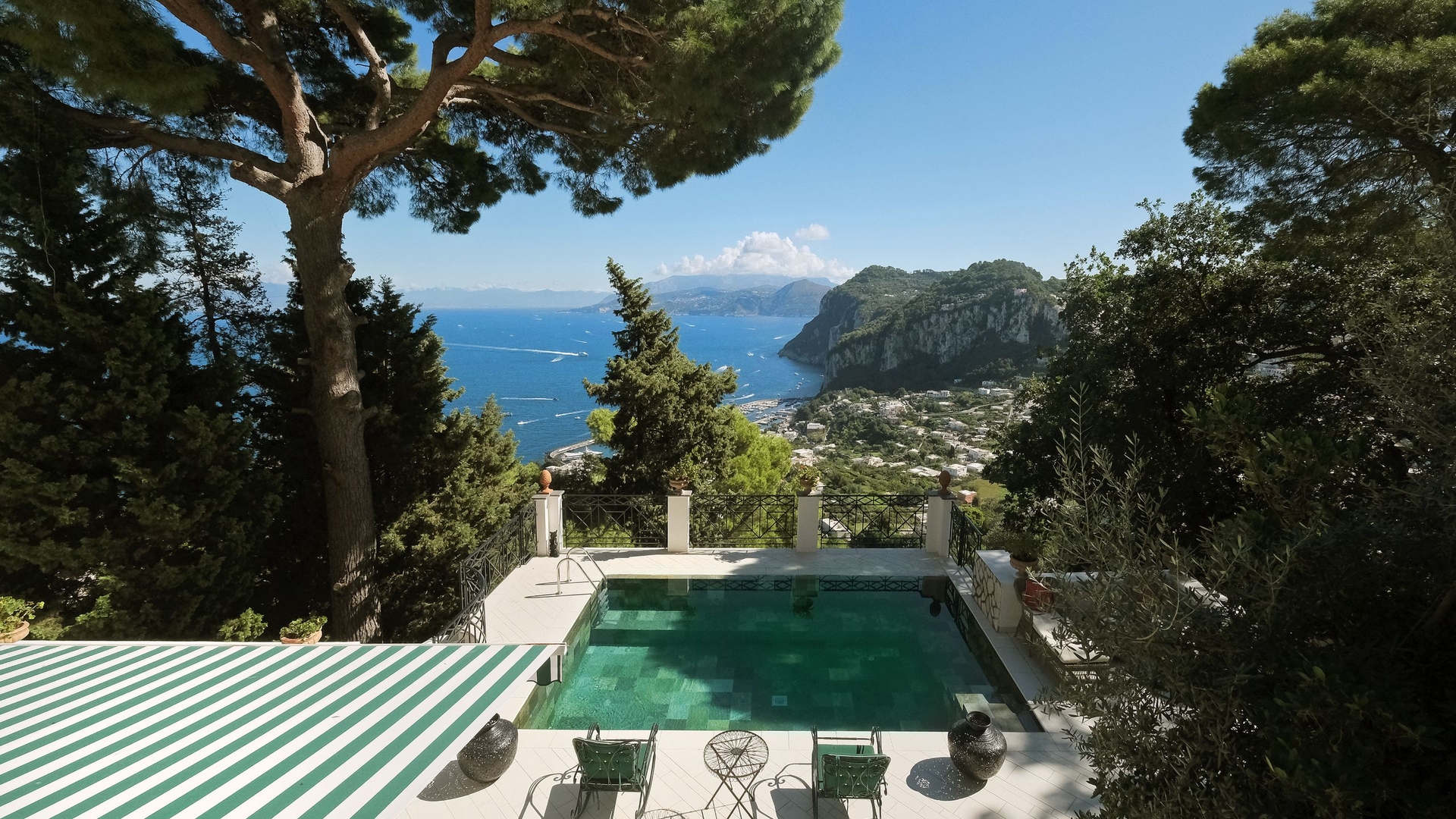 Villa Fernanda - Two villas with pool in Capri 32 Villas in Italy
