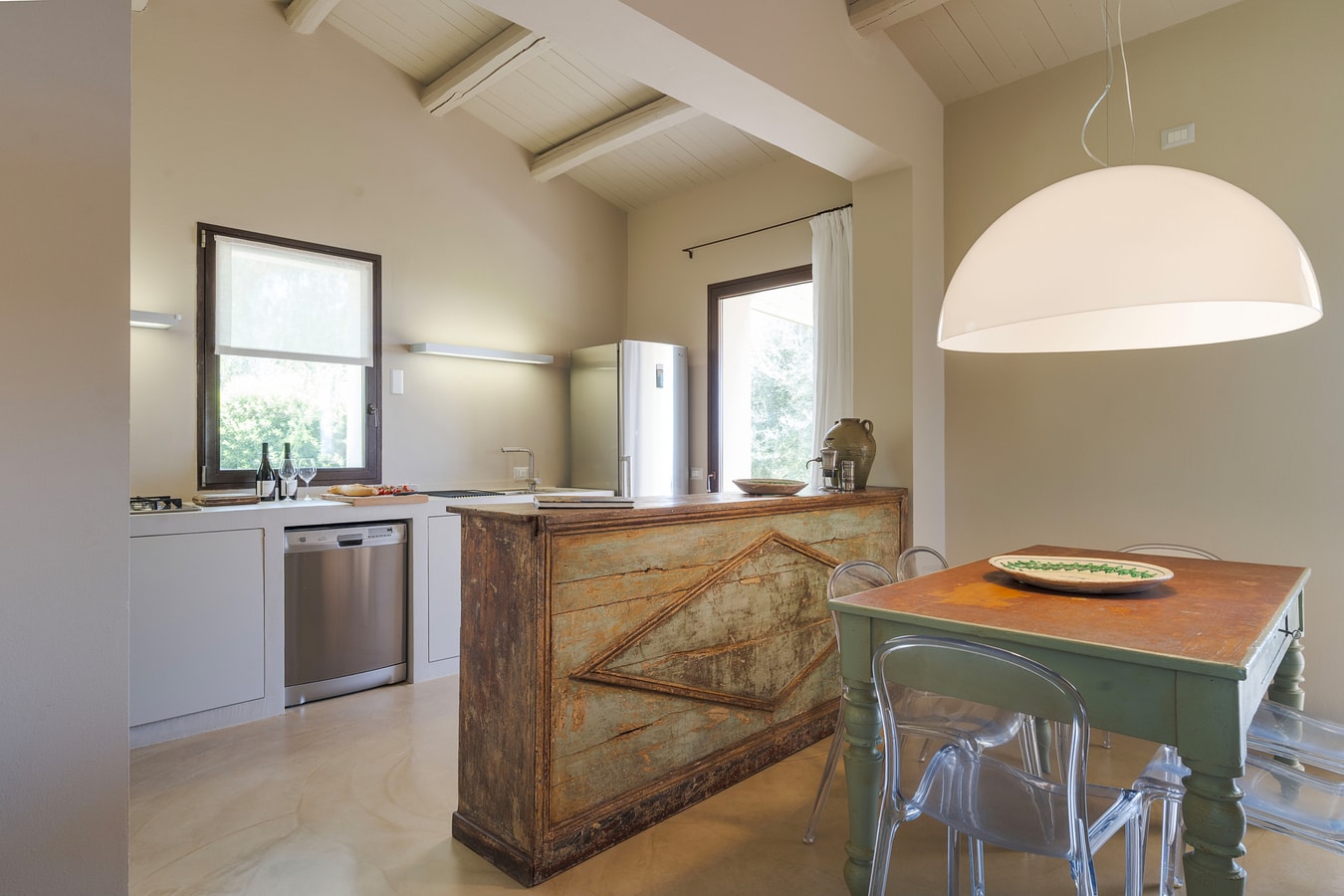 Casa Carol (Bianco) - Villa with shared pool 10 Villas in Italy