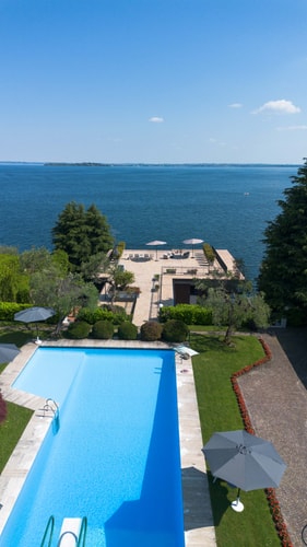 Villa Nilda - Private lakefront property with pool 48 Italian Breaks