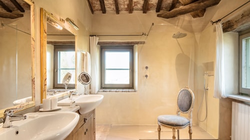 Villa Luminosa, Authentic Umbrian Charm 25 Italian Breaks