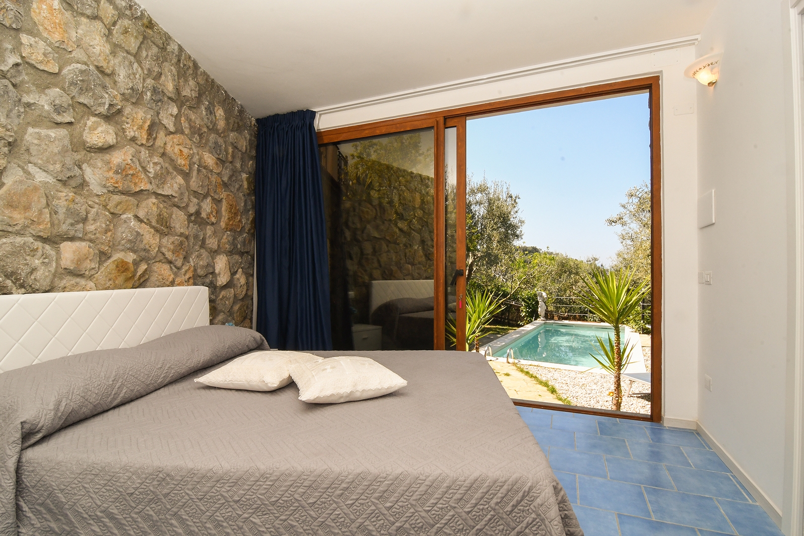 Casa Neroli- Coastal Villa with Pool near Sorrento 8 Villas in Italy