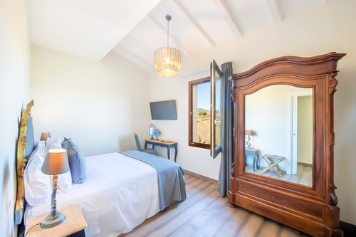 Alonza Estate - Large Countryside Estate 59 Villas in Italy