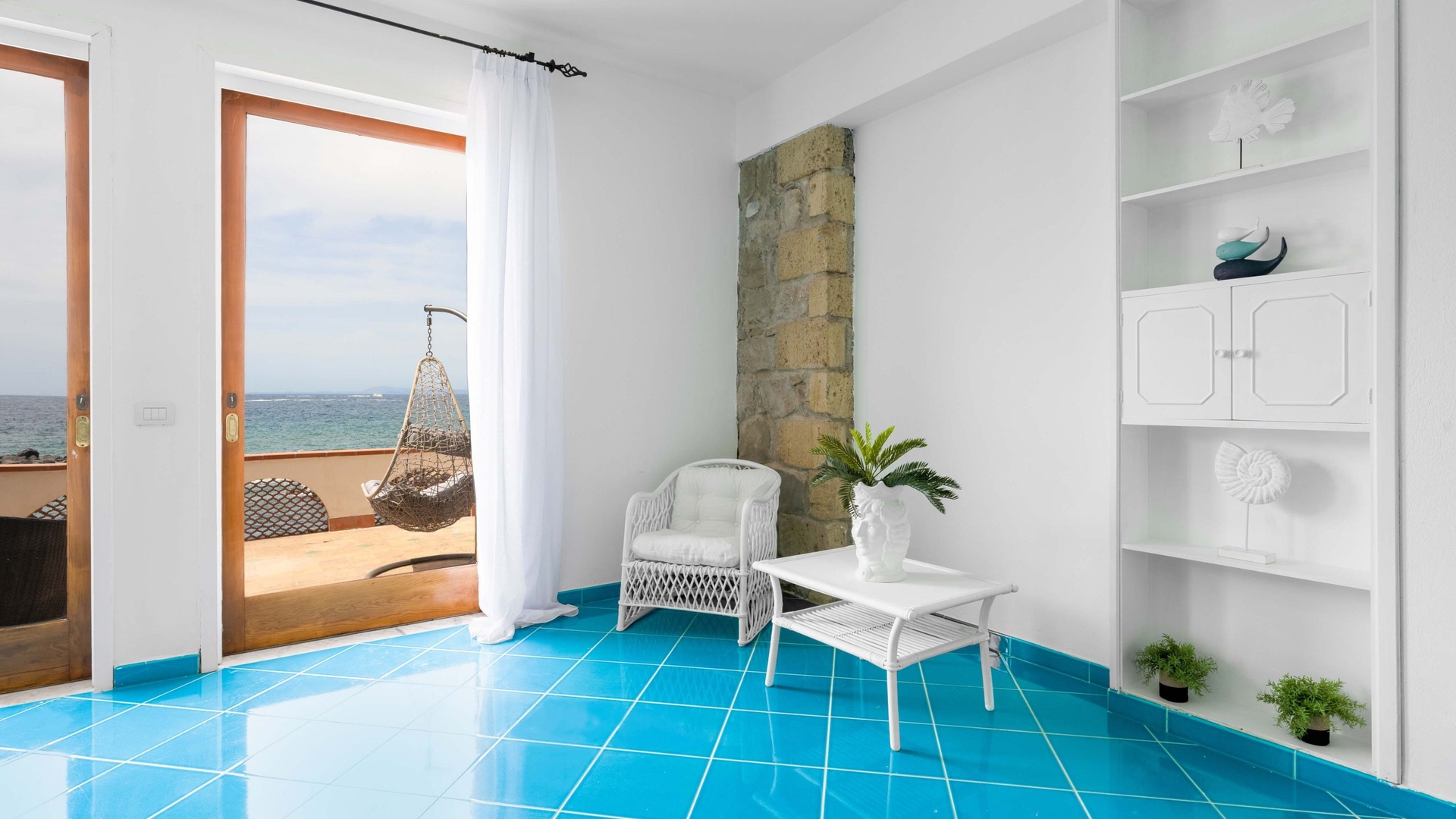 Casa Di Marcia, seafront with dipping pool 27 Villas in Italy
