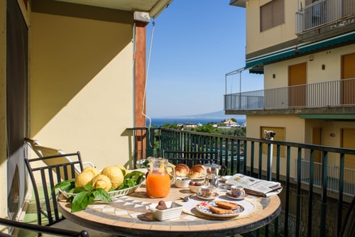 Casa Surriento, Family Apartment with Shared Pool 0 Villas in Italy