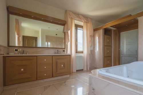 Villa Lavinia, with private pool, spa and gym 51 Villas in Italy